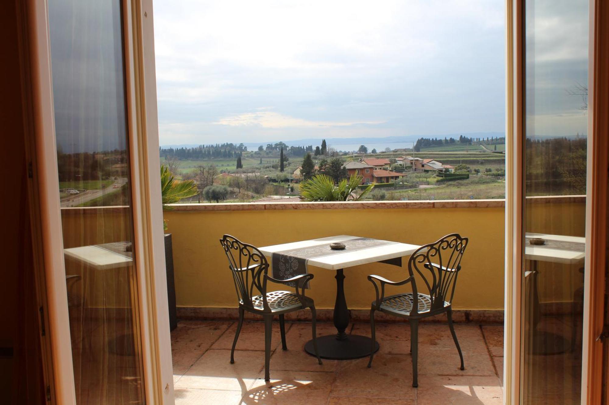 Hotel La Dolce Vita Cavaion Veronese Extérieur photo