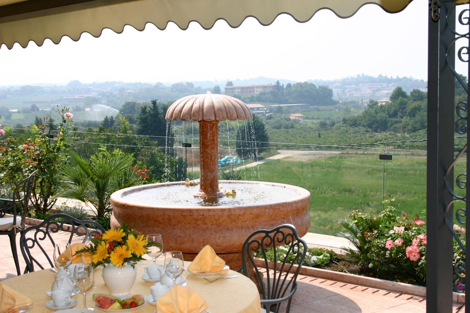 Hotel La Dolce Vita Cavaion Veronese Extérieur photo