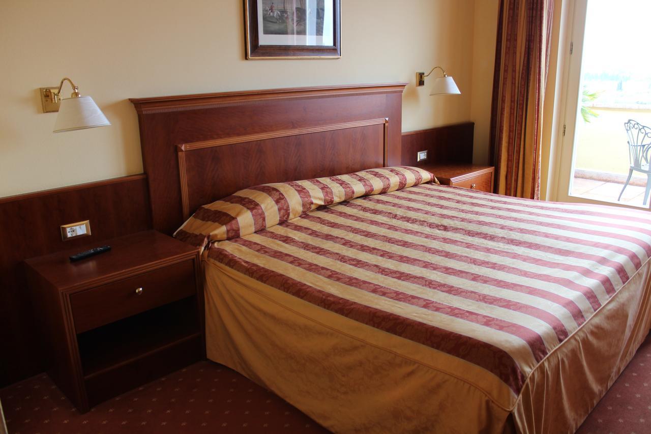 Hotel La Dolce Vita Cavaion Veronese Extérieur photo