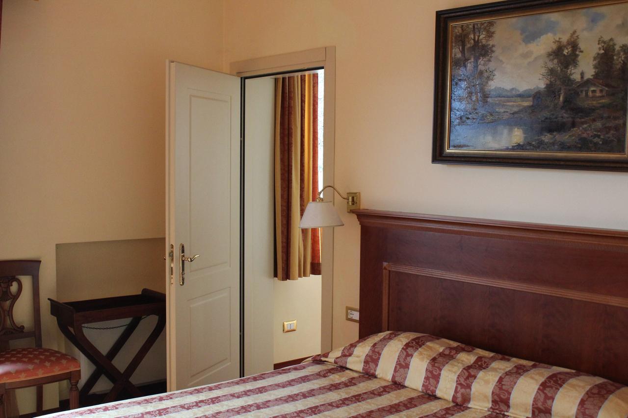 Hotel La Dolce Vita Cavaion Veronese Extérieur photo